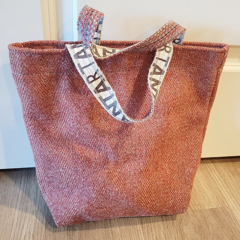 Carpet Tote NWOT